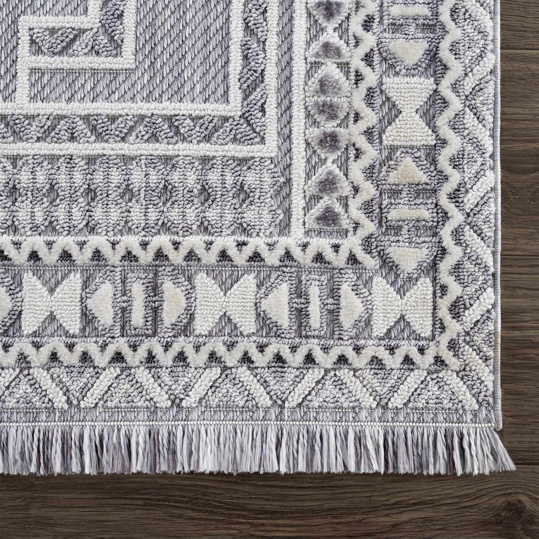 Premium Style Ivory, Light purple and Charcoal Texture Medallion Heriz Design Area Rug - The Rug Decor