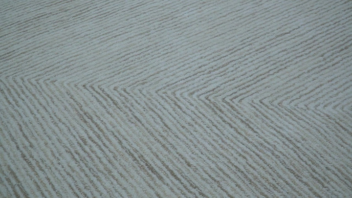 Zoha Custom Made Modern Style White And Beige Wool Rug