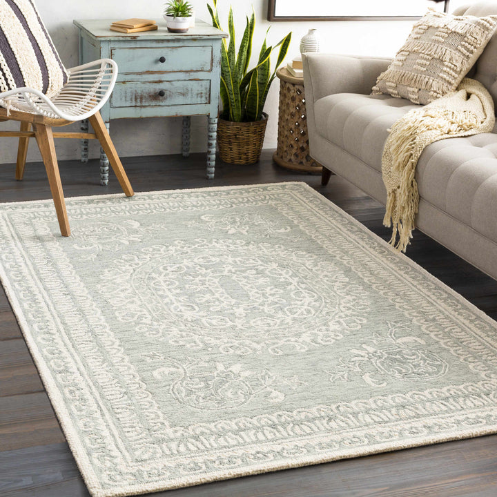 Parsonsburg Ivory And Green Traditional Style Hand Knotted Area Rug
