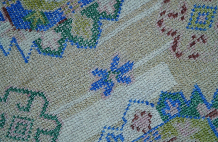 Quick Ship Beige And Blue Transitional Hand Knotted 8x10 Wool Rug - The Rug Decor