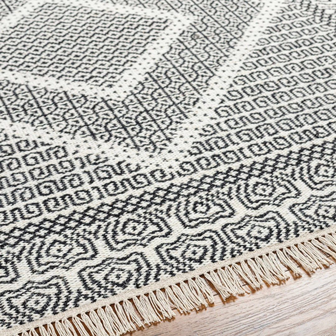 Rach Contemporary Black And Ivory Area Rug - The Rug Decor