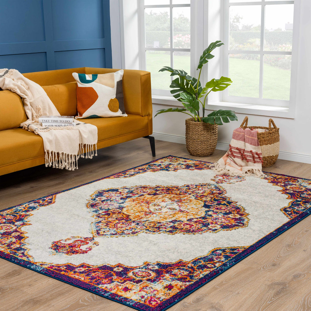 Istanbul Traditional Style Ivory And Rust Area Rug