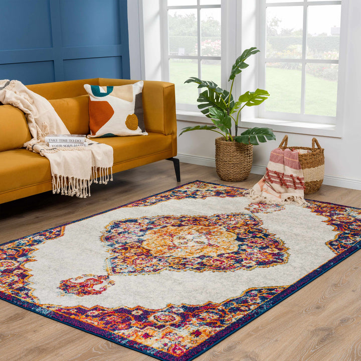 Istanbul Traditional Style Ivory And Rust Area Rug