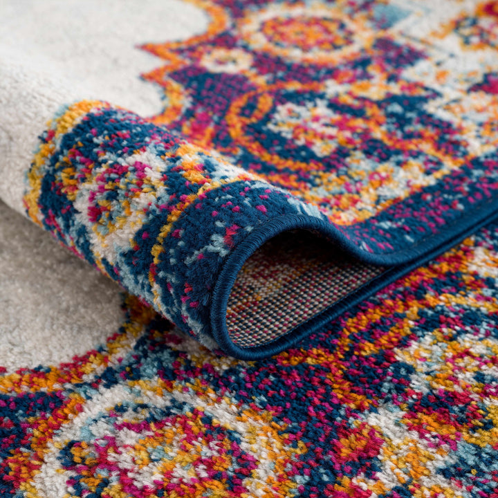 Istanbul Traditional Style Ivory And Rust Area Rug