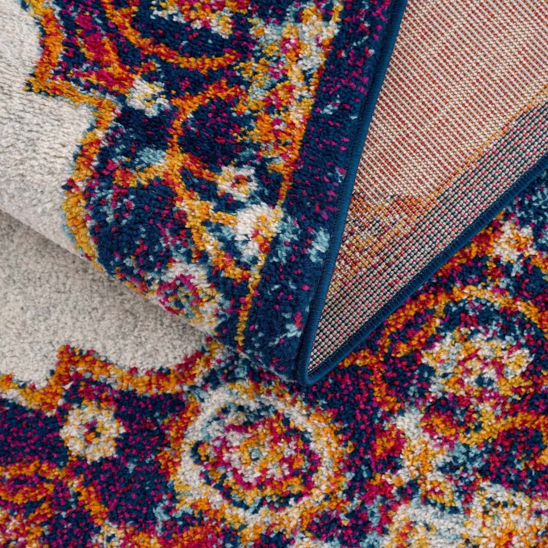 Istanbul Traditional Style Ivory And Rust Area Rug