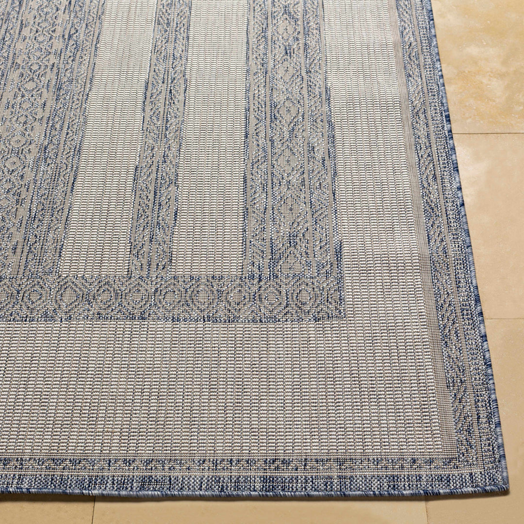 Sallynoggin Bohemian Style Blue And Off White Indoor & Outdoor Rug