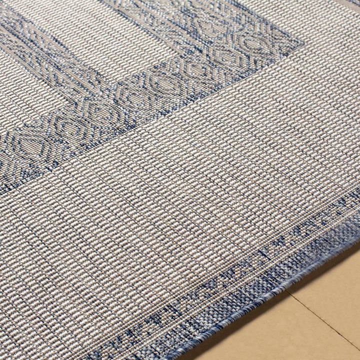 Sallynoggin Bohemian Style Blue And Off White Indoor & Outdoor Rug