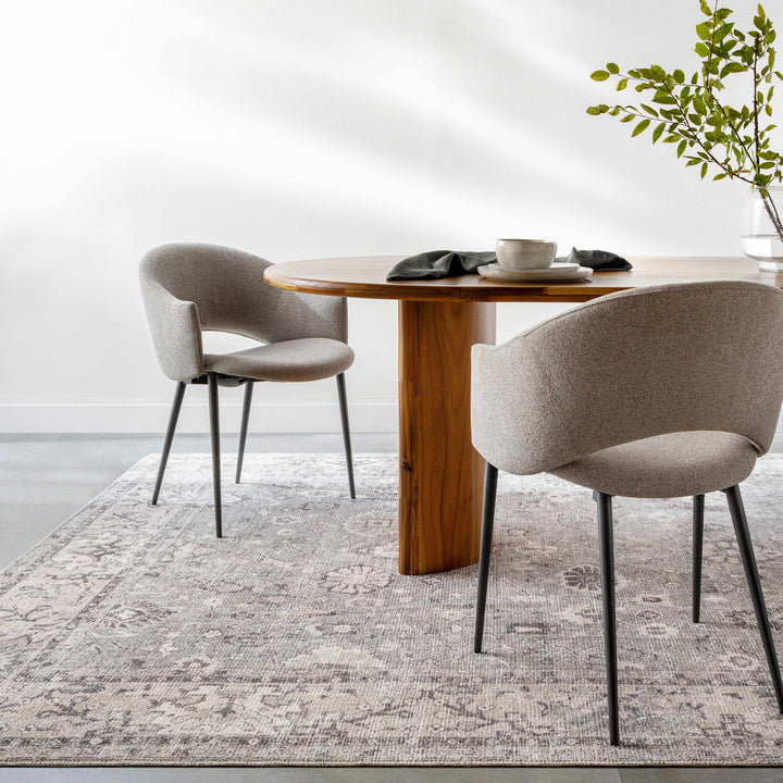 Yvon Traditional Gray Oushak Machine Woven Rug