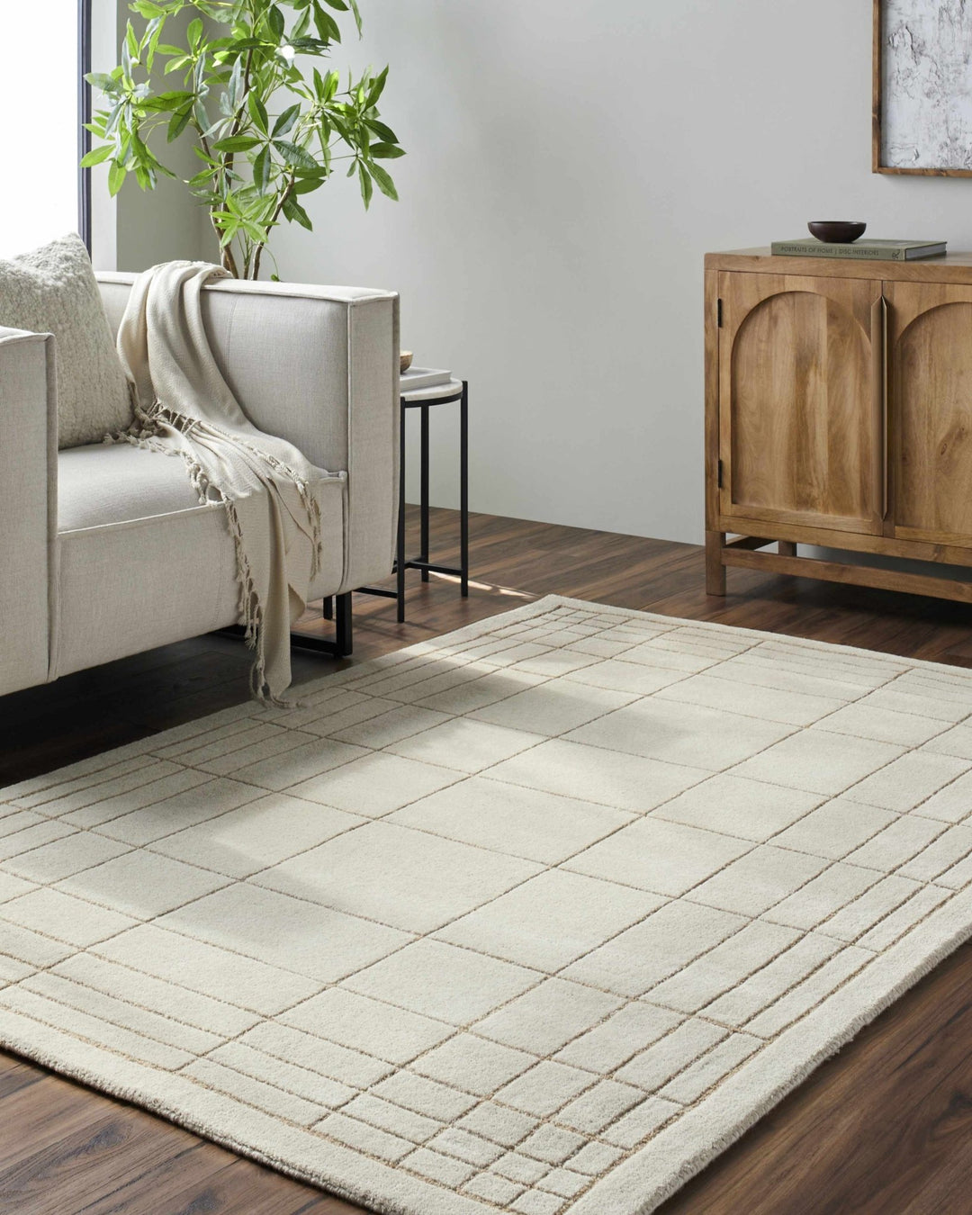 Sedna Modern Geometrical Ivory And Tan Wool Area Rug - The Rug Decor