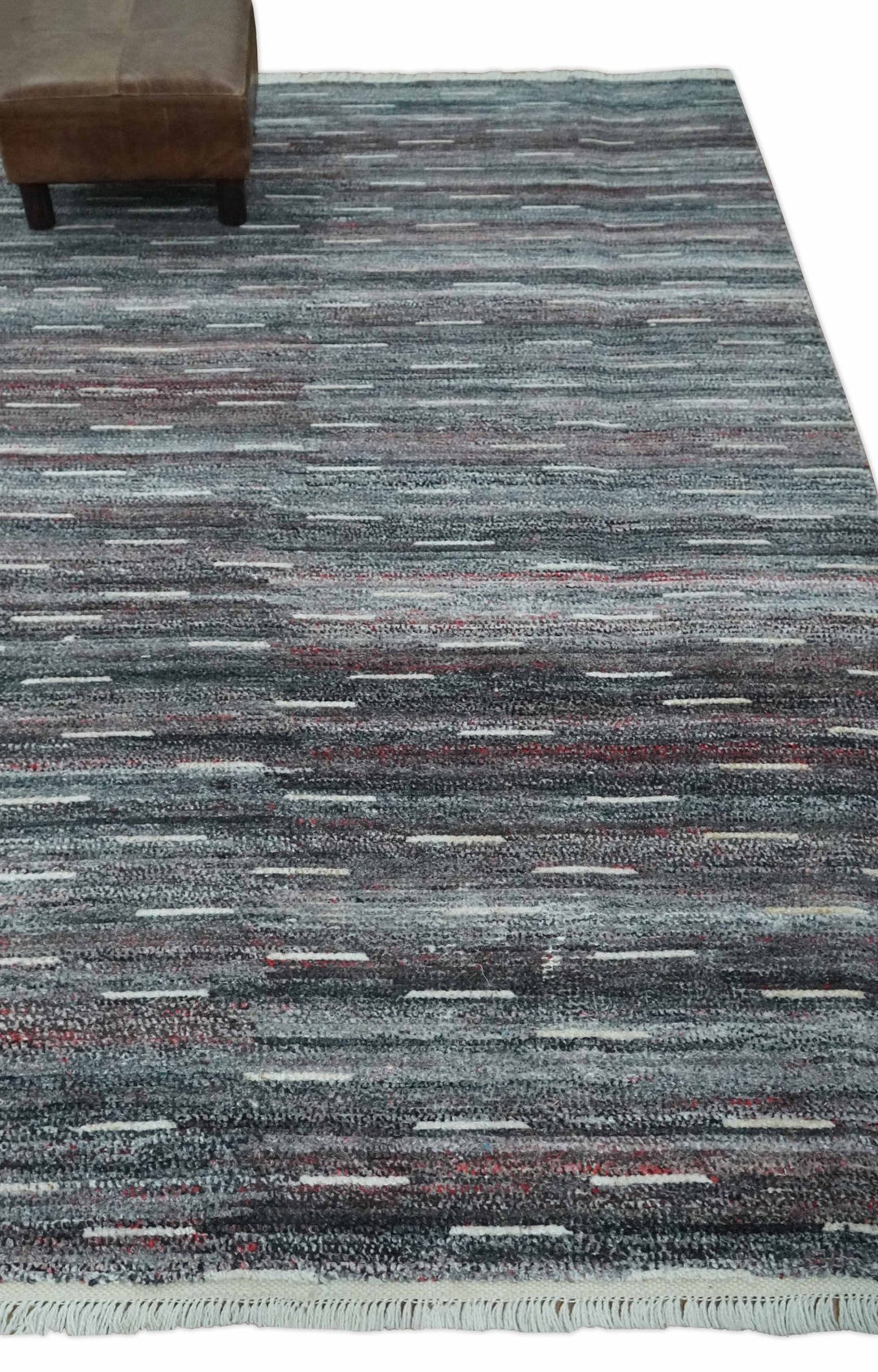 Silver, Gray, Charcoal, and Maroon Modern Abstract Dari 5x8 Pet yarn Area Rug - The Rug Decor