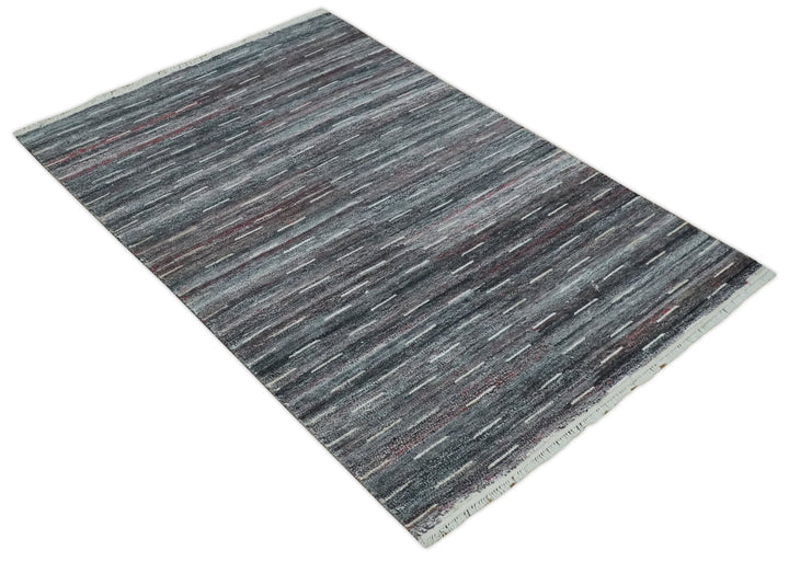 Silver, Gray, Charcoal, and Maroon Modern Abstract Dari 5x8 Pet yarn Area Rug - The Rug Decor