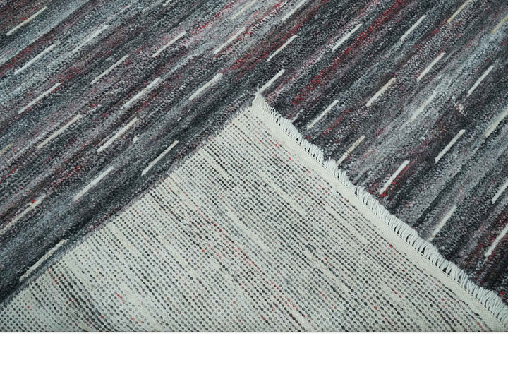 Silver, Gray, Charcoal, and Maroon Modern Abstract Dari 5x8 Pet yarn Area Rug - The Rug Decor