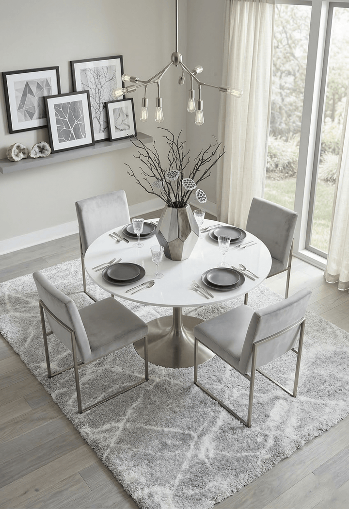 Silver Modern Abstract 5x7 Viscose Rug - The Rug Decor