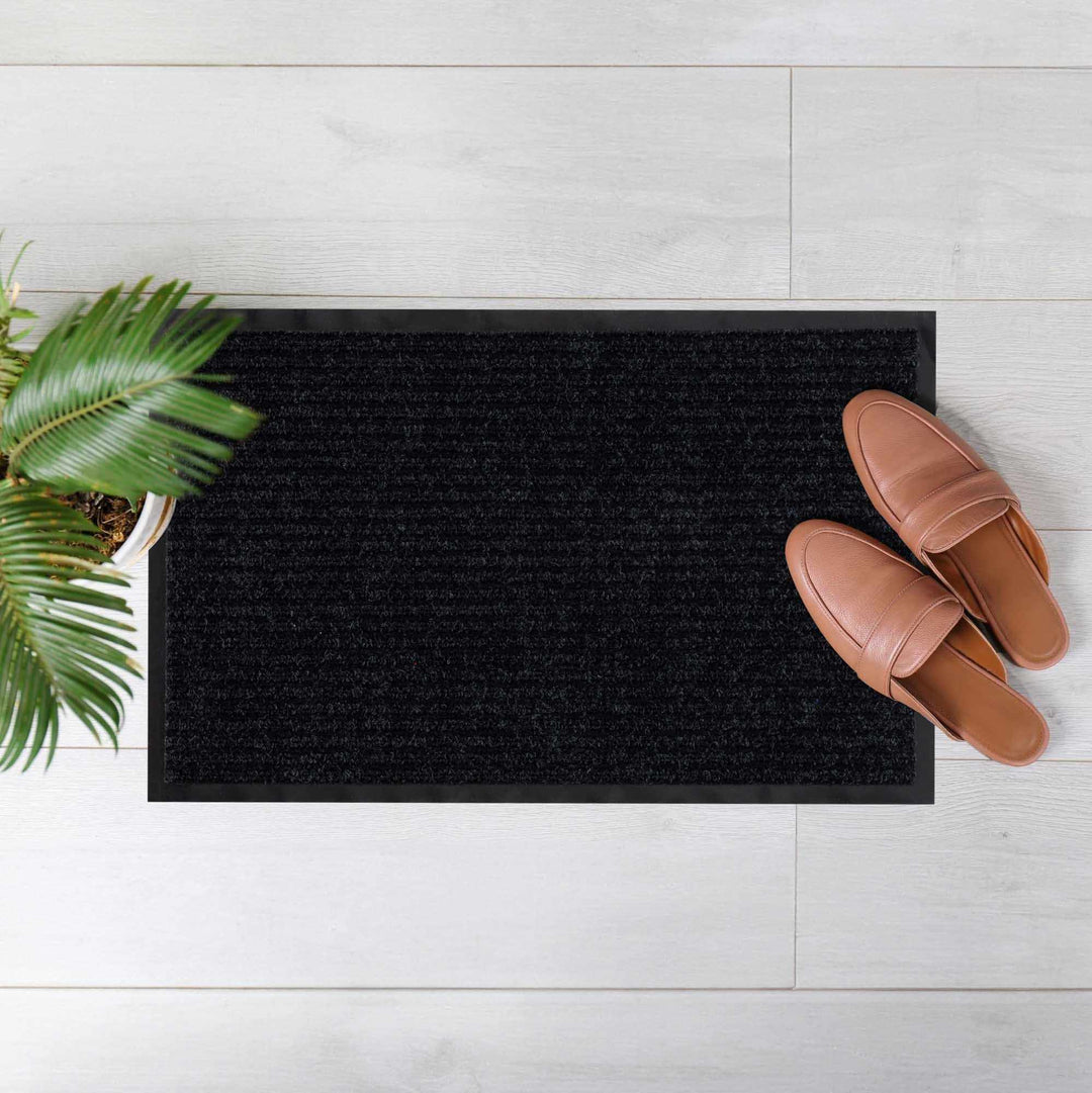 Solid Black Outdoor Door Mat - The Rug Decor