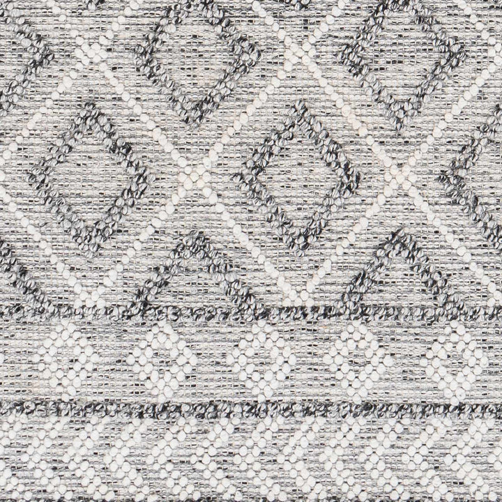 Sook Modern Geometrical Gray And Ivory Hand Woven Area Rug