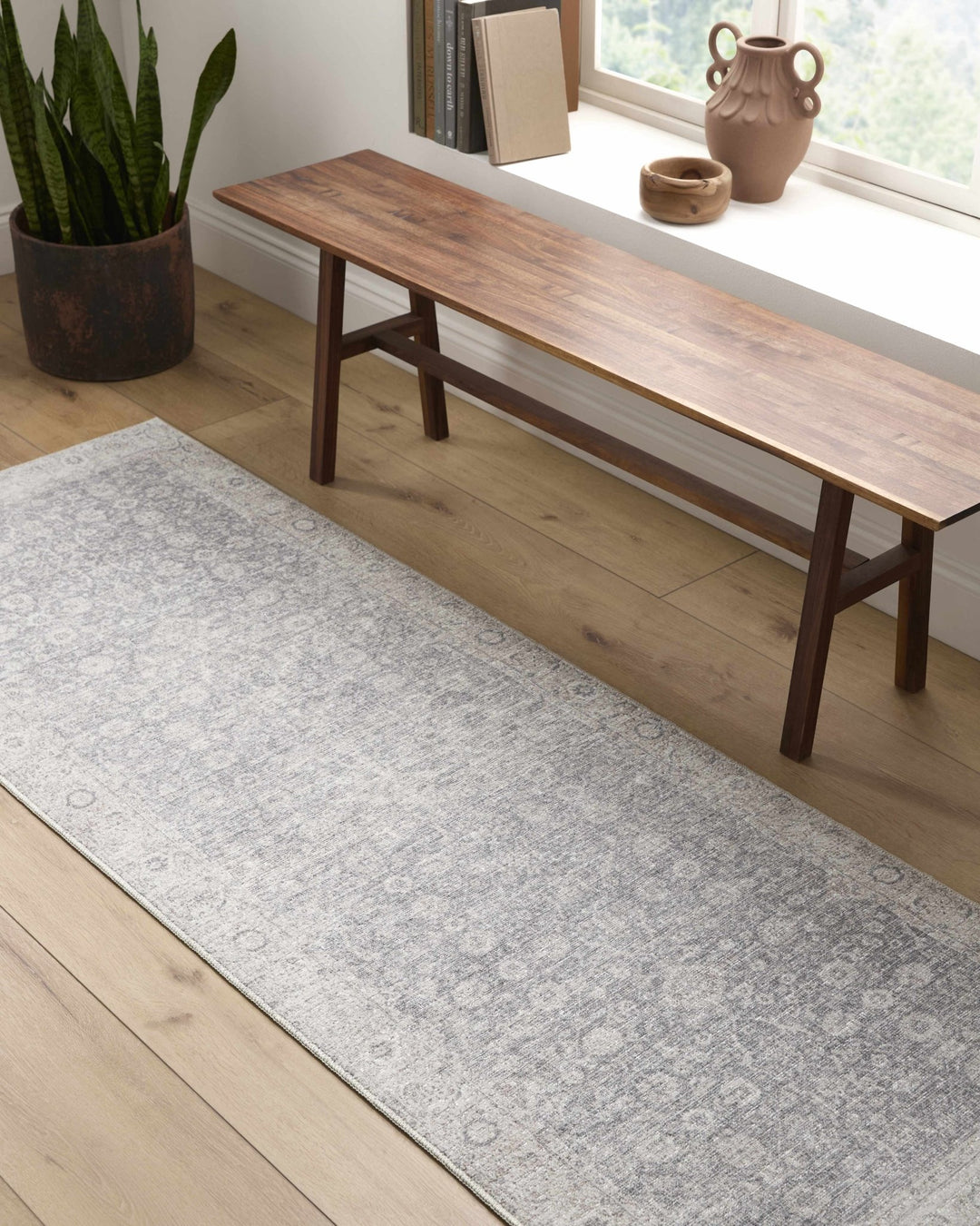 Spokane Traditional Gray And Ivory Area Rug - The Rug Decor