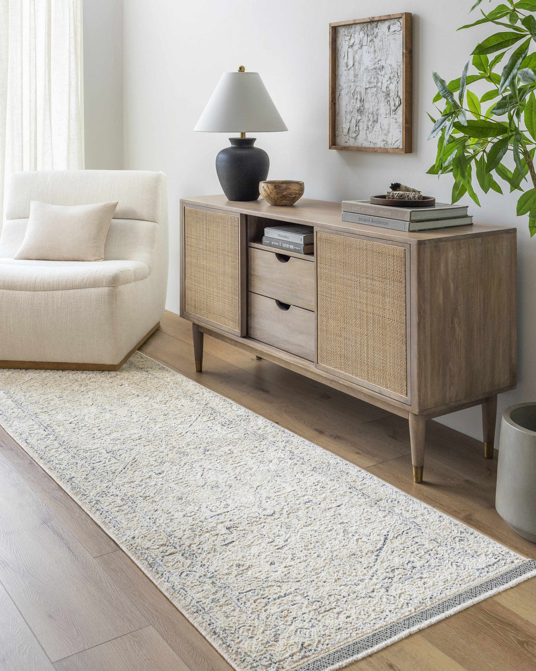 Charo Traditional Style Beige And Blue Area Rug