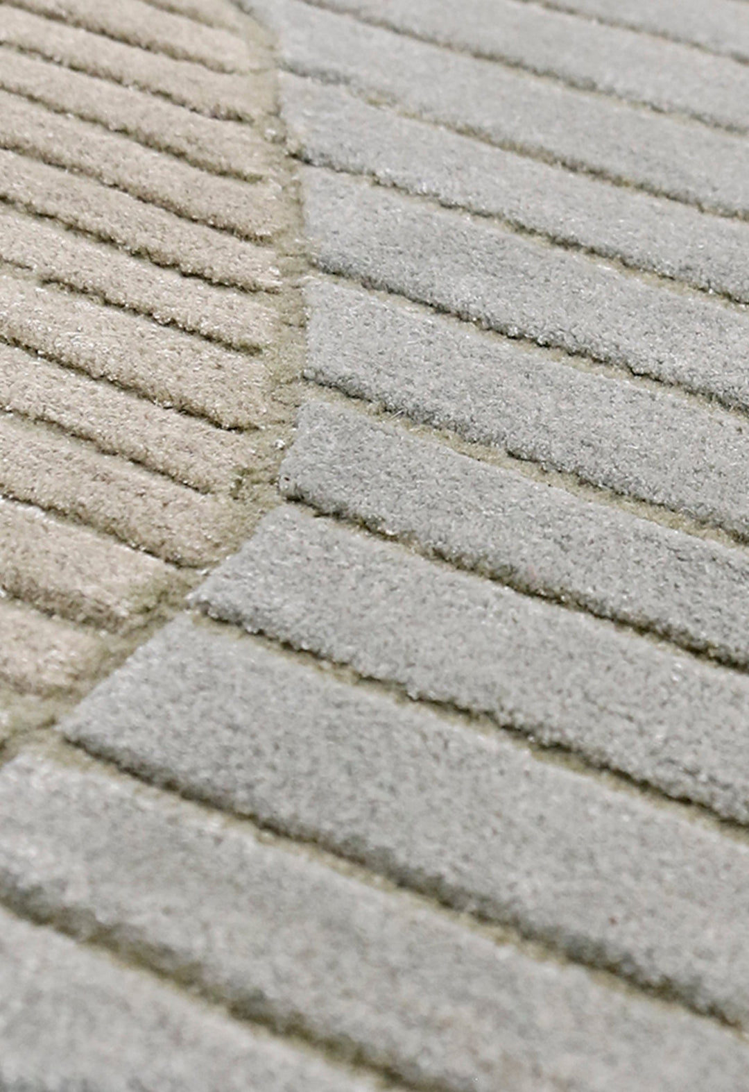 Stone Modern Ripple Beige And Gray Hand Tufted 5x7 Wool Rug - The Rug Decor