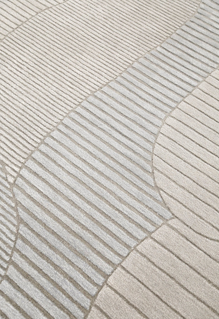 Stone Silver Modern Ripple Hand Tufted 5x7 Wool Area Rug - The Rug Decor