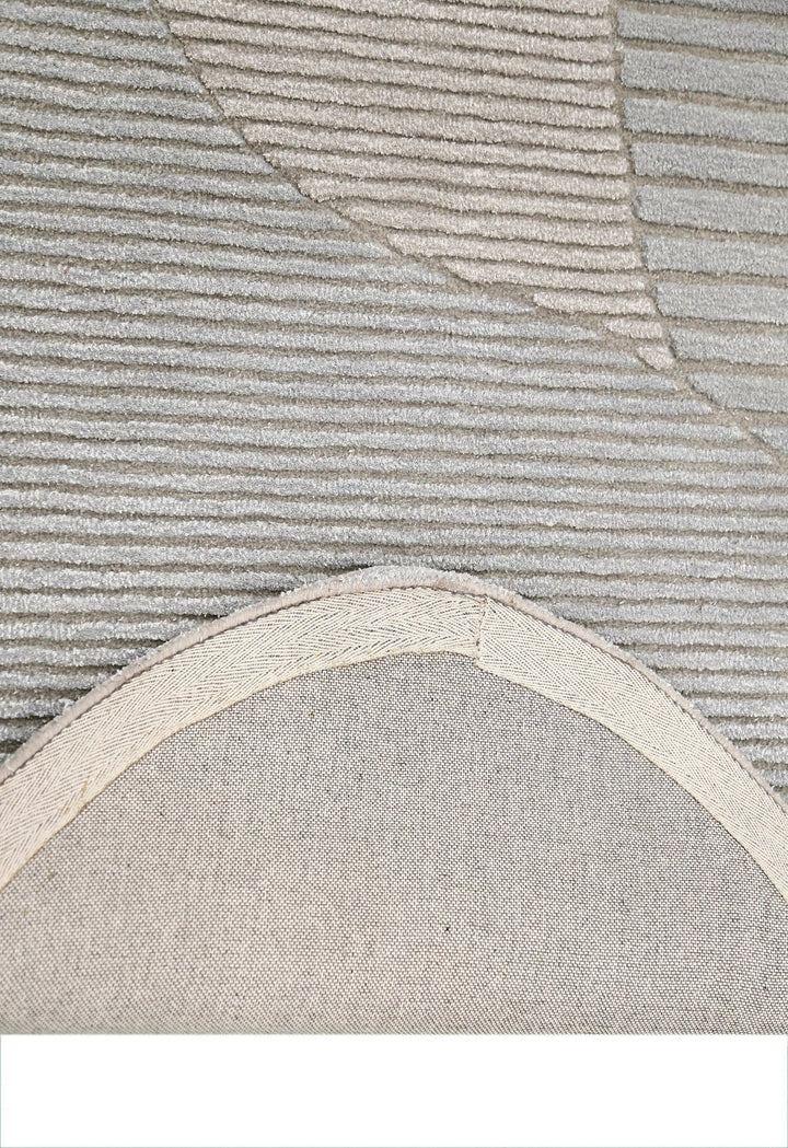 Stone Silver Modern Ripple Hand Tufted 5x7 Wool Area Rug - The Rug Decor