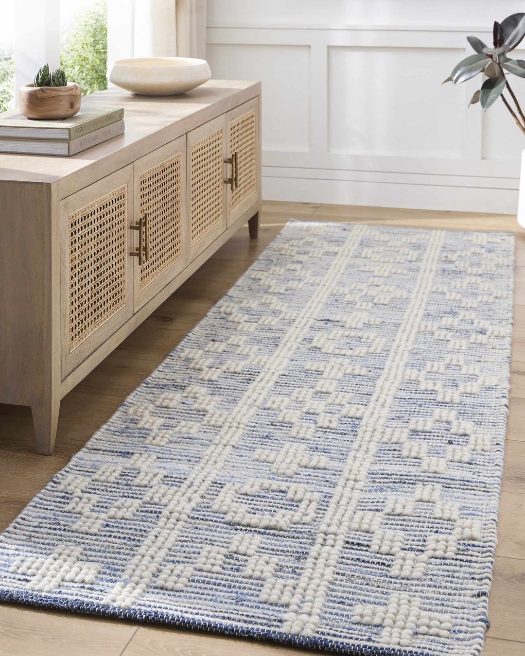 Suna Contemporary Gray Geometrical Area Rug - The Rug Decor