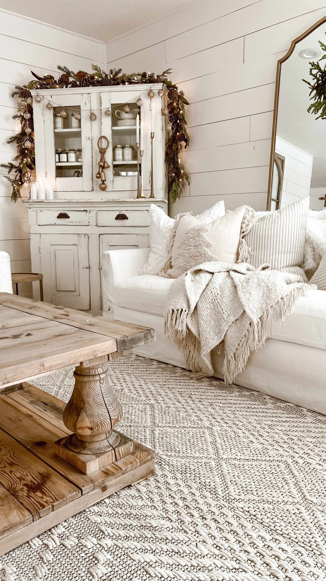 Sungurlu Modern Geometrical Design Ivory Hand Woven Area Rug - The Rug Decor