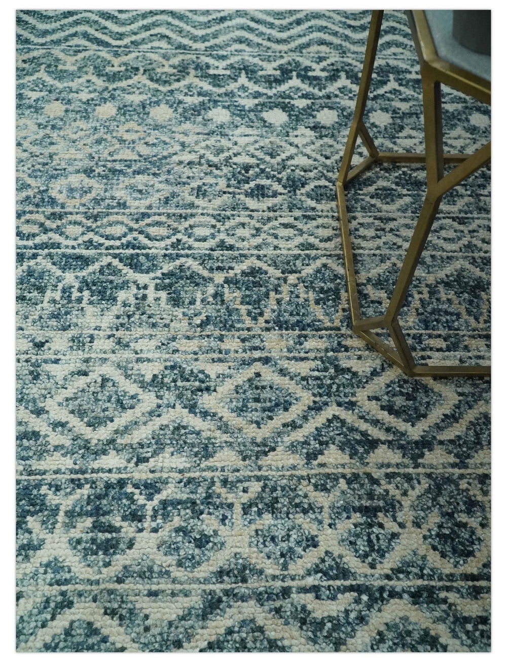 Teal and Ivory 5.6x8.6 Southwestern Tribal Trellis Recycled Art Silk Area Rug - The Rug Decor