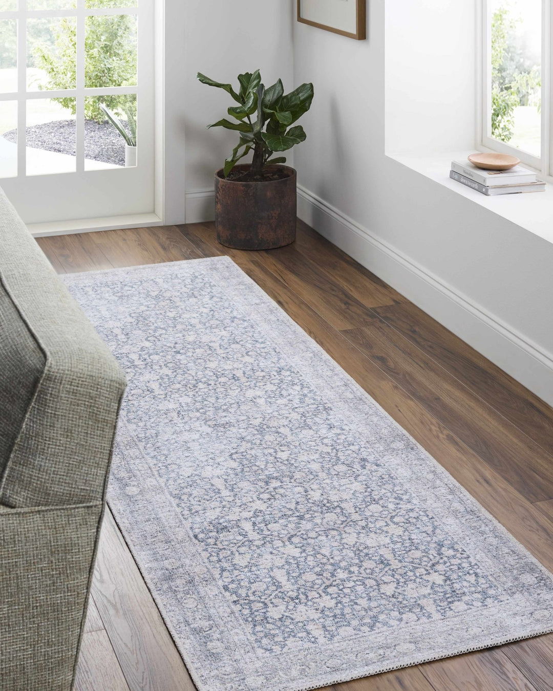Thera Traditional Blue And Beige Washable Area Rug - The Rug Decor