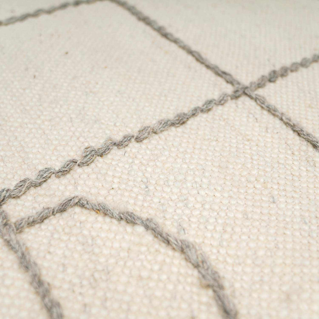 Tieve Modern Geometrical Ivory And Gray Wool Rug - The Rug Decor