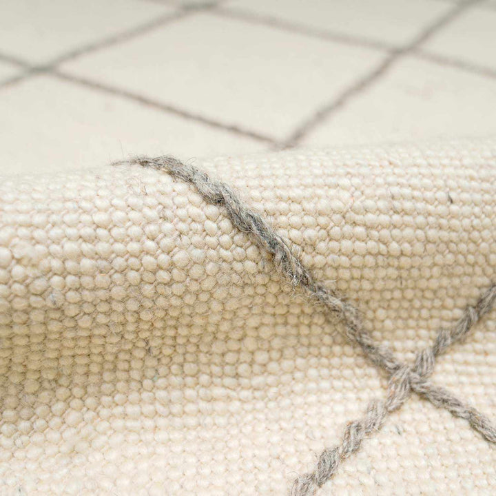 Tieve Modern Geometrical Ivory And Gray Wool Rug - The Rug Decor
