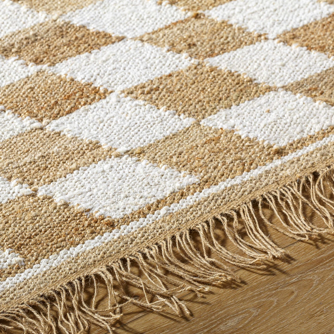 Tiria Modern Diamond Checkered Camel And White Rug - The Rug Decor