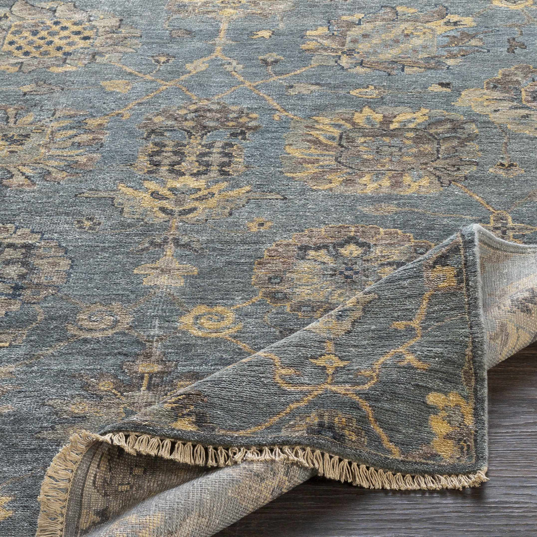 Toquerville Traditional Floral Design Hand Knotted Gray Area Rug