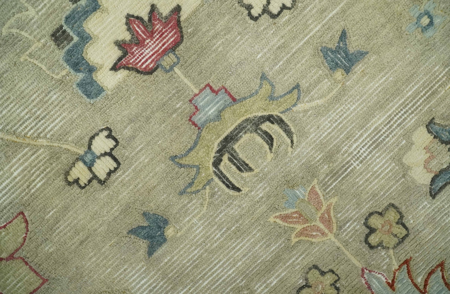 Traditional Floral 8x10 Beige Hand Tufted Oriental distressed wool area rug - The Rug Decor