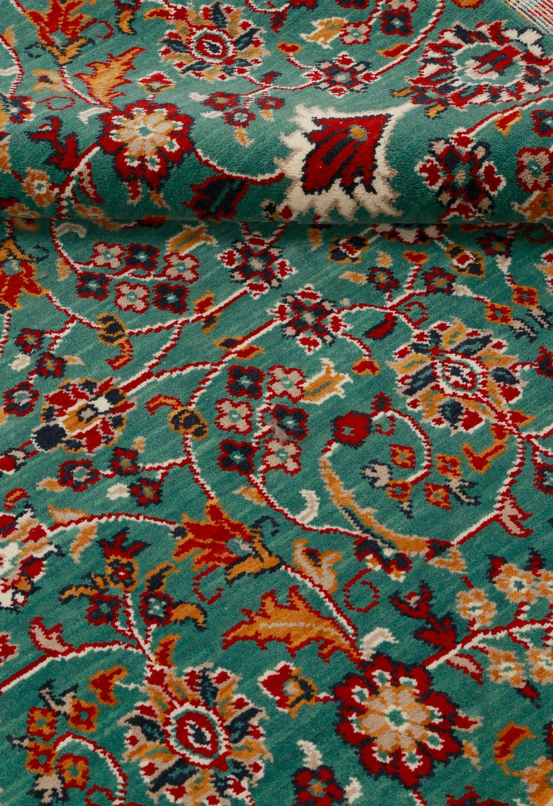 Traditional Floral Design Green And Red Wool Area Rug - The Rug Decor