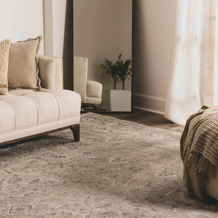 Traditional Persian Gray Machine Woven Rug - The Rug Decor