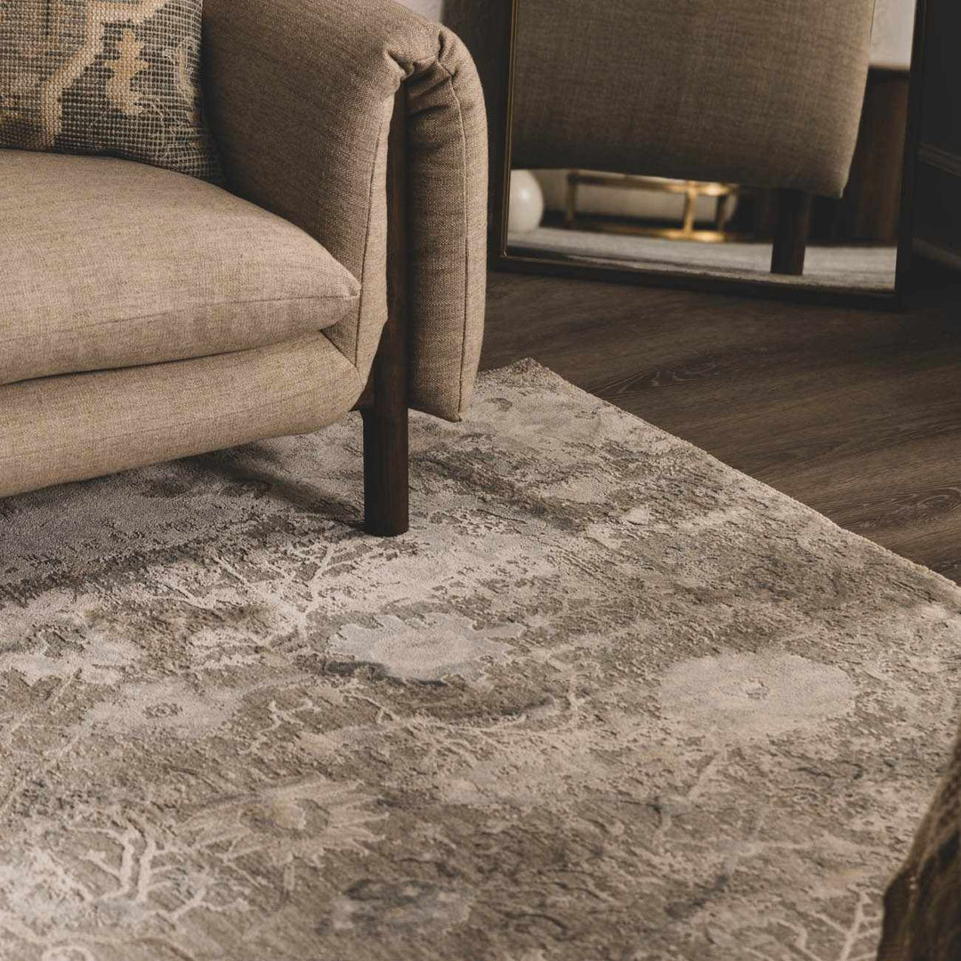 Transitional Gray And Beige Contemporary Area Rug - The Rug Decor