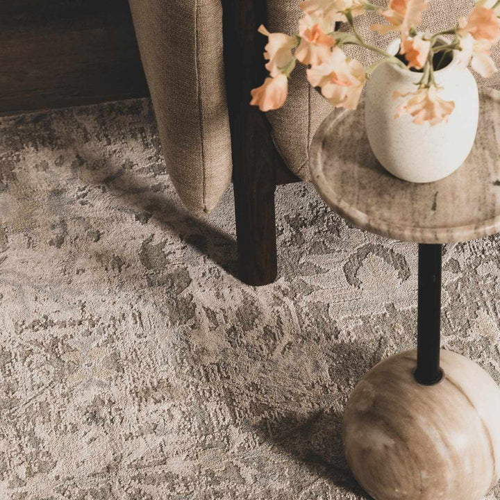 Transitional Gray And Beige Contemporary Area Rug - The Rug Decor