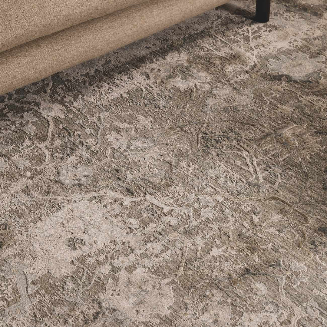 Transitional Gray And Beige Contemporary Area Rug - The Rug Decor