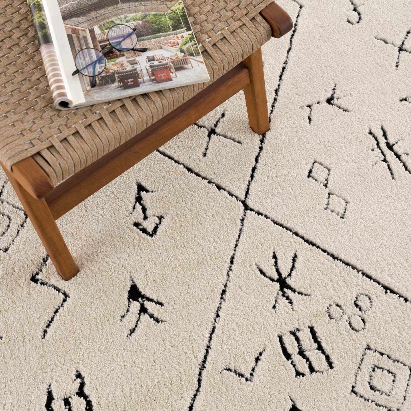 Tribal look Ivory and Black plush pile Texture Area Rug - The Rug Decor