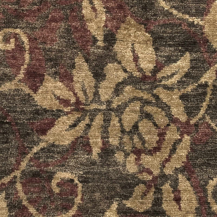 Uhland Traditional Floral Design Brown Hand Knotted Area Rug - The Rug Decor