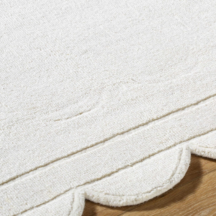 Uhuro Scalloped Contemporary Style White Area Rug - The Rug Decor