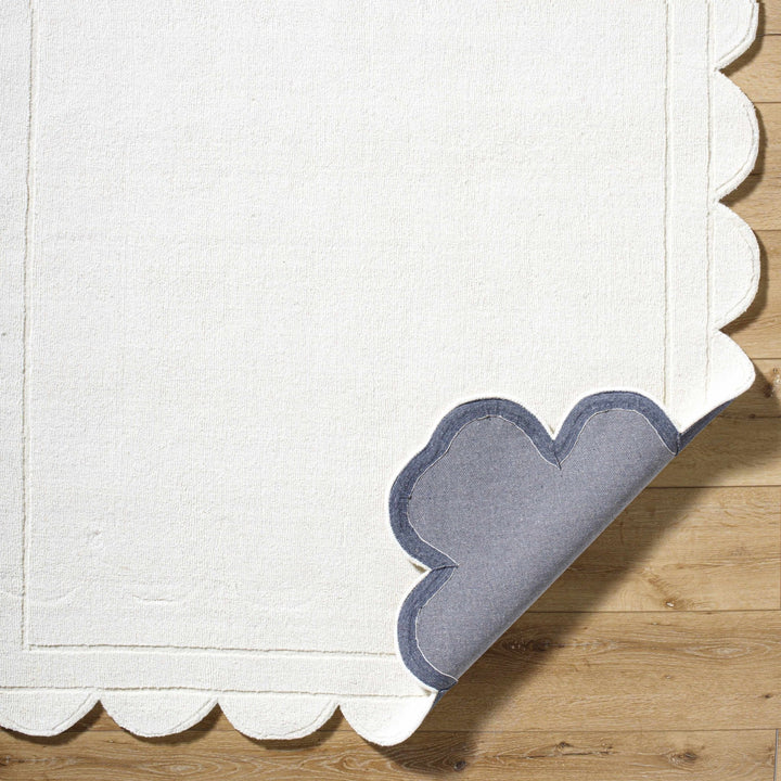 Uhuro Scalloped Contemporary Style White Area Rug - The Rug Decor