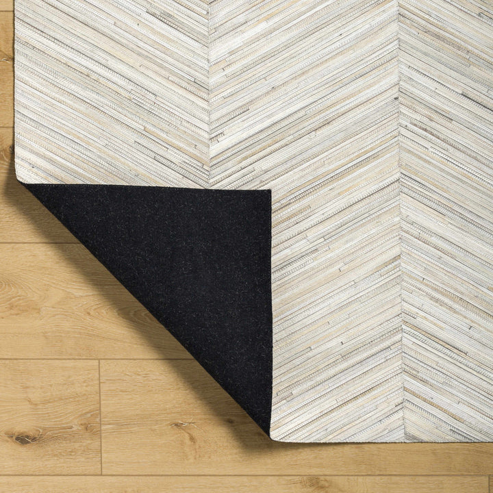 Upland Modern Style Gray And Beige Area Rug