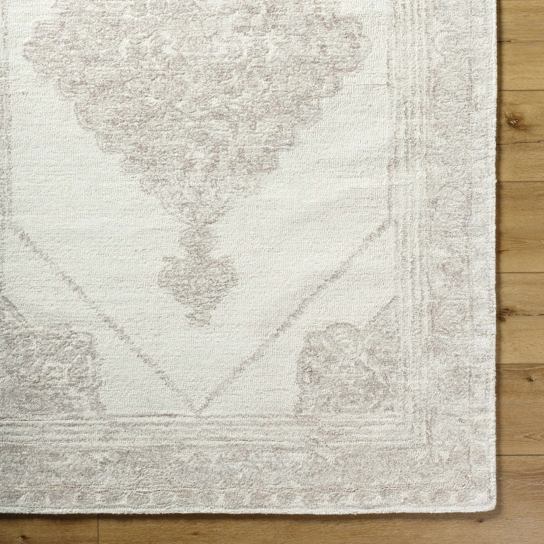 Vanna Traditional Ivory And Brown Area Rug - The Rug Decor