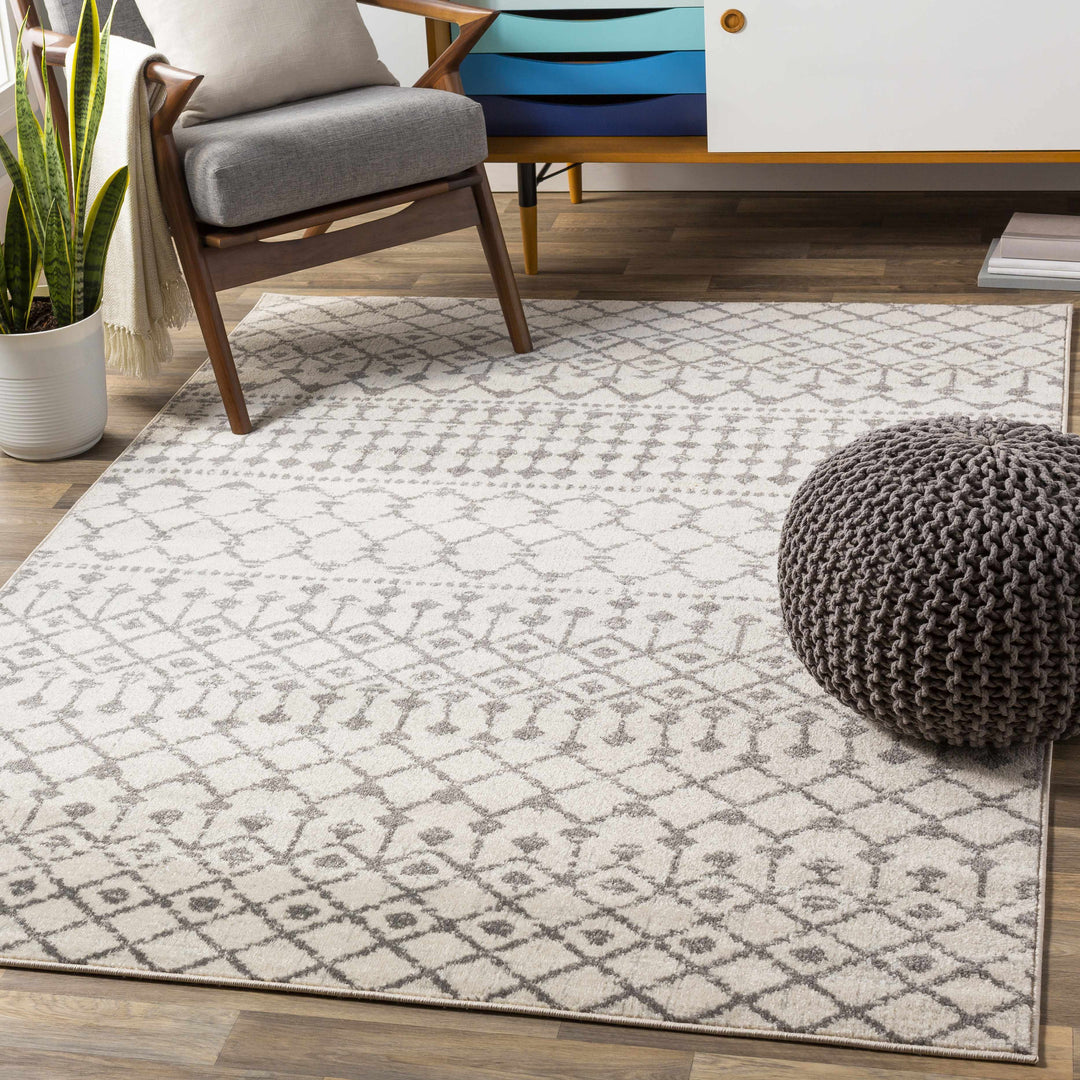Vicksburg Modern Style Ivory And Gray Area Rug