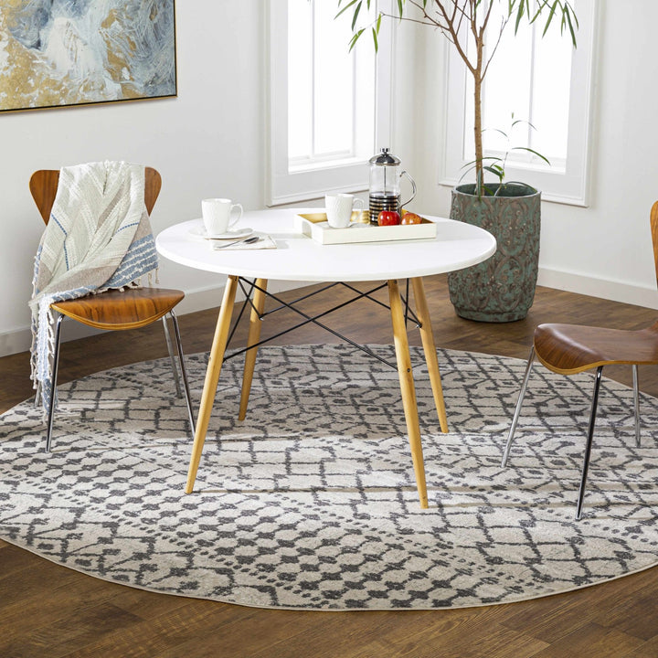 Vicksburg Modern Style Ivory And Gray Area Rug - The Rug Decor