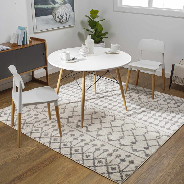 Vicksburg Modern Style Ivory And Gray Area Rug
