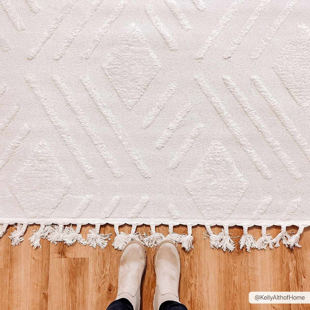 Vineyards Ivory Contemporary Geometrical Area Rug - The Rug Decor