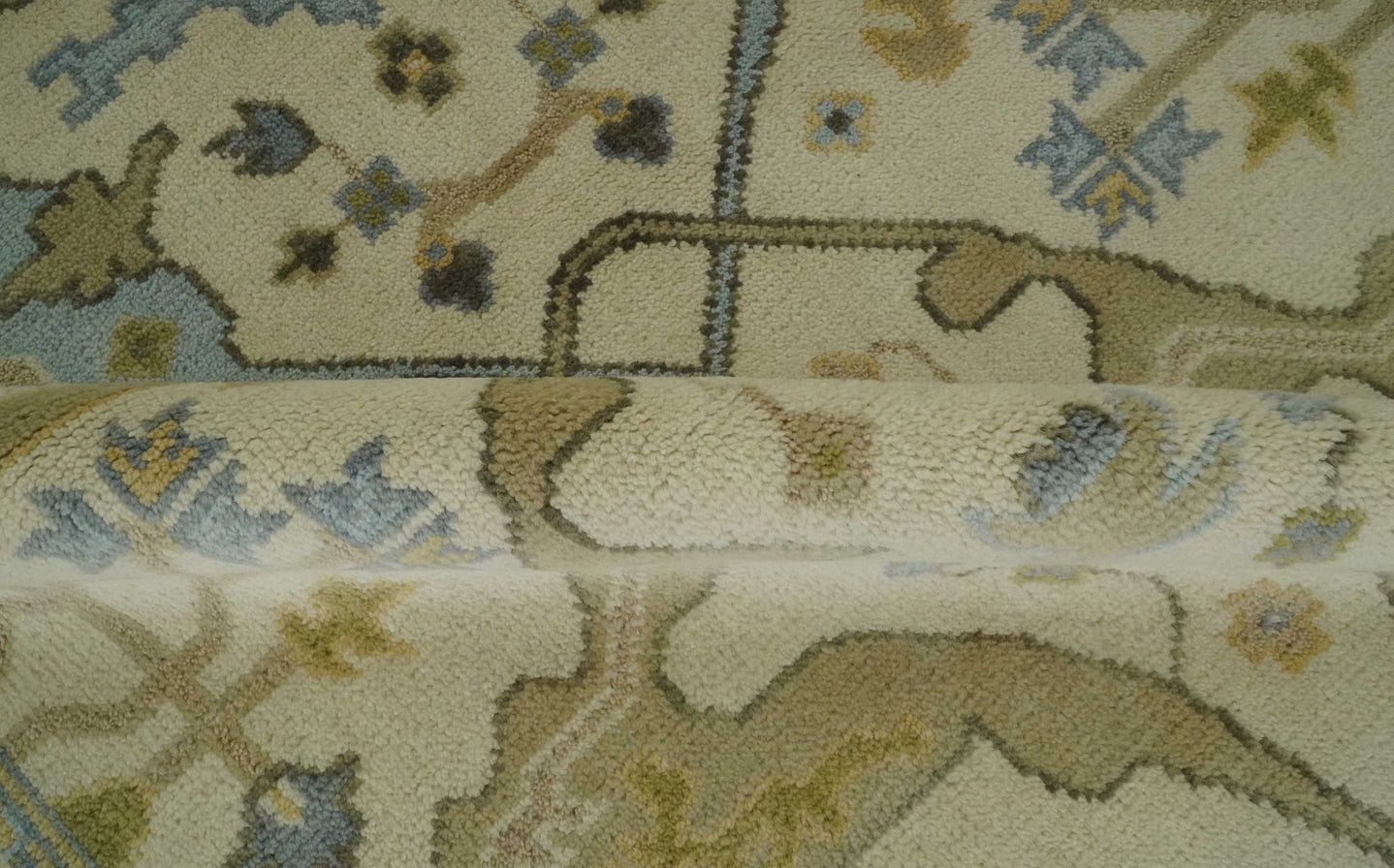 Vintage Style Ivory, Beige and Gray 6x9 Hand Knotted Traditional Oriental Oushak wool rug - The Rug Decor