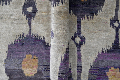 Violet, Silver and Tan Traditional Ikat Design Hand Knotted 5.6x8.6 Recycled Silk Area Rug - The Rug Decor